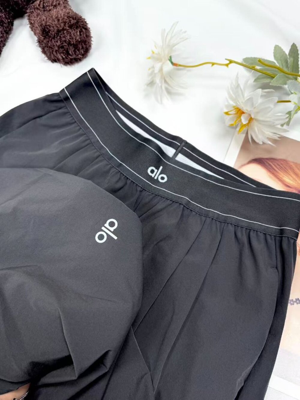 Dark Gray๐ต NWT ALO Yoga Suit Up Trouser | Straight Leg Pants | 30โ - Picture 6 of 7